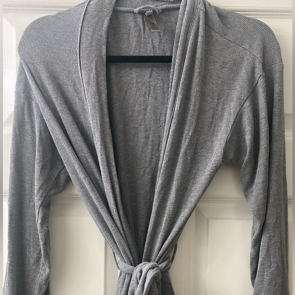 SKIMS ROBE - Picture 4 of 5